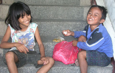 Happy meal. (davaotoday.com photo by Barry Ohaylan)