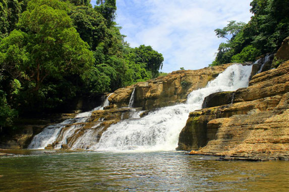 Another level of the Tinuy-an Falls.