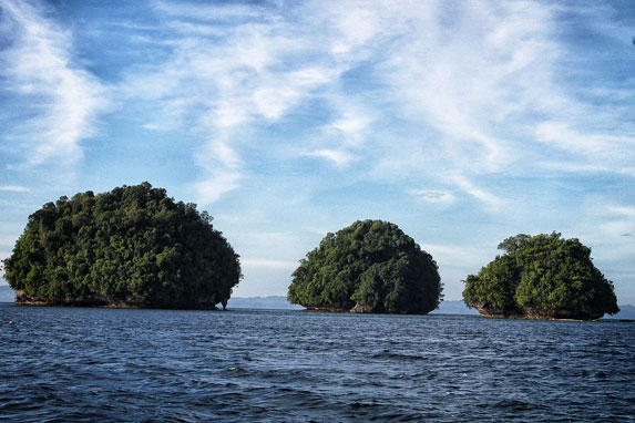 Three of the 24 islets of the Britannia Group of Islands.