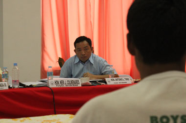 LISTENING. Act Party-list Representative Antonio Tinio listens as a member of the Bagani group who testified on Thursday’s Congressional Inquiry in Davao City said that his former colleagues are after him and his family because he disagreed with the decision to kill Fr. Fausto Tentorio. (davaotoday.com photo by Medel V. Hernani)