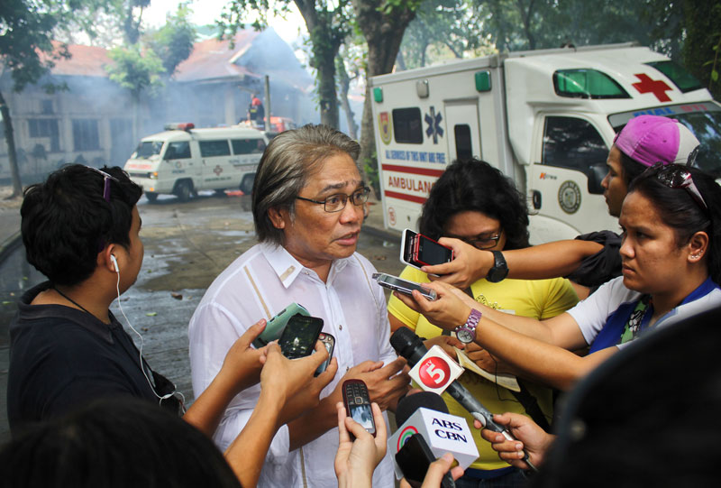 Doctor Leopoldo Vega, Director of the Southern Philippines Medical Center, tells reporters he doesn’t know yet the exact budget for the reconstruction of the psychiatric facility.  (davaotoday.com photo by Ace R. Morandante)
