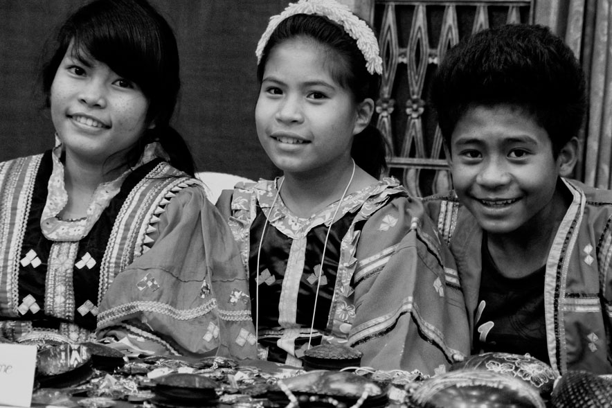 MATIGSALUG CHILDREN.The Department of Social Welfare and Development XI claims these Matigsalug children from Davao City’s Baguio District attending Friday’s observance of the World Indigenous Peoples Day at the Royal Mandaya Hotel are part of the IP beneficiaries who comprise 38.5% of the total 188,501 DSWD’s Pantawid Pamilya recipients. (davaotoday.com photo by Medel V. Hernani)