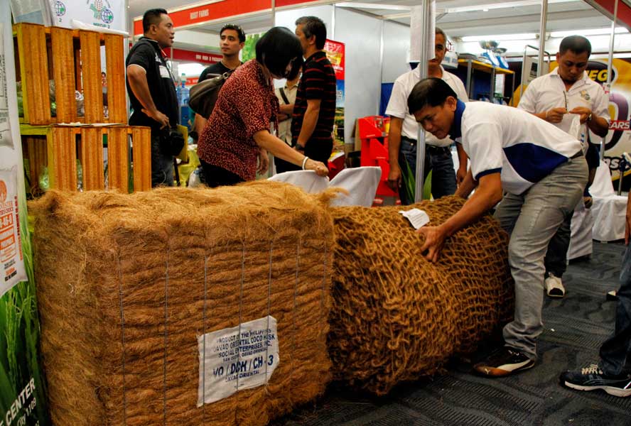 A net out of coconut hemp was one of the product exhibited at the Davao Trade Expo 2013 from October 17 to 19 at SMX Convention Center. This year's exhibit focused on boosting golden crops such as coconut, coffe, cacao, corn and cassava. (davaotoday.com photo by Medel V. Hernani) 