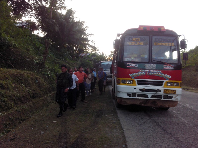 MEDIA HELD Reporters covering the Communist Party of the Philippines’ 45th anniversary in Agusan del Sur were held by a checkpoint three times by soldiers who refused to identify themselves. (photo courtesy of Kilab Multimedia)