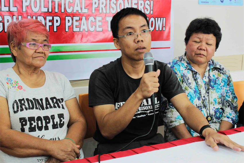 Released political detainee Prof. Kim Gargar and support groups call for dismissal of his case and the resumption of GPH-NDFP peace negotiations.