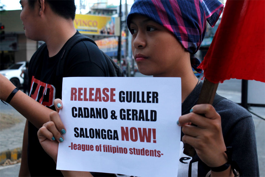 Youth activists picketted at the Freedom Park to call for the release of two UP Pampanga alumni who were arrested by authorities last week.