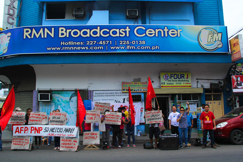 RMN-DAVAO ON STRIKE. Union members of radio station Radio Mindanao Network (RMN) Davao staged a strike starting Thursday October 2 due to the neglect of management to strike a new collective bargaining agreement and repeated harassment of members. (Ace R. Morandante, davaotoday.com)