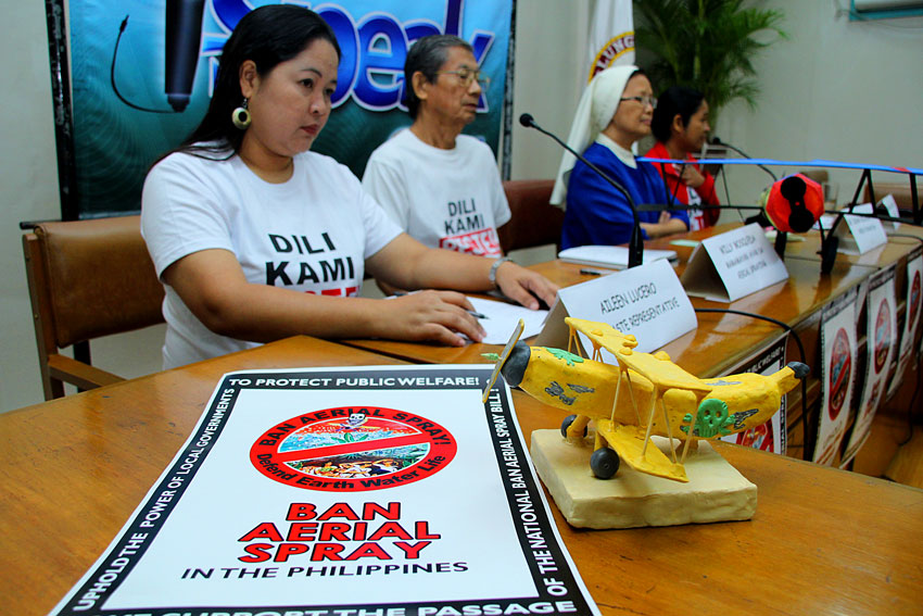 Anti-aerial spray group Mamamayan Ayaw sa Aerial Spraying (MAAS Network) announces that Surallah town officials of South Cotabato join other areas that passed an ordinance banning the use of aerial spray in their locality. (Ace R. Morandante/davaotoday.com) 