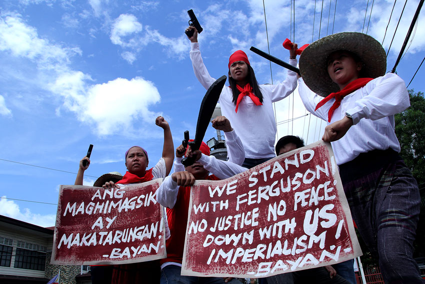 Davao City activists show solidarity to civil rights protests in the US sparked by the shooting to death of a young black man in Ferguson in St. Louis county, Missouri. Youth activists in Davao City also announce their mobilization on Sunday. (Ace R. Morandante/davaotoday.com)