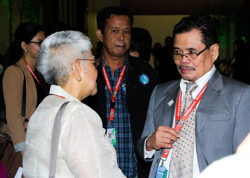 NEGOTIATORS. OPAPP Secretary Teresita Deles and MILF Mohagher Iqbal during the Bangsamoro Forum held at the SMX convention center on Thursday. (Ace R. Morandante/davaotoday.com)