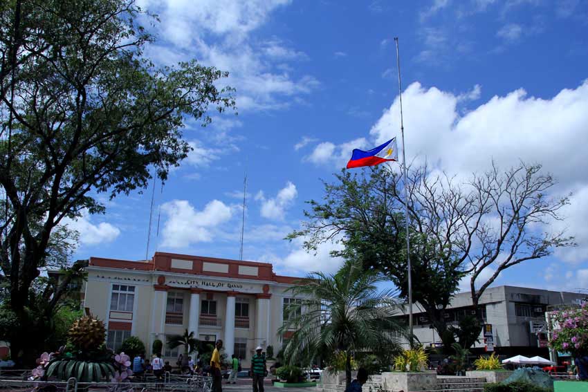Local Government of Davao join the mourning of the nation for the deaths of 44 Special Action Force - Philippine National Police in Mamasapano, Maguindanao Last January 25. (Ace R. Morandante/davaotoday.com)