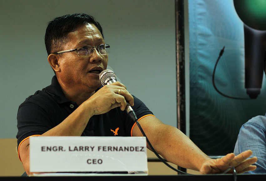 City Engineer Larry Fernandez says that the City Engineer's Office has issued a stoppage order on a mall here to compel it to explain what happened when a road collapsed inside the mall compound on Ferbruary 2. (Ace R. Morandante/davaotoday.com)