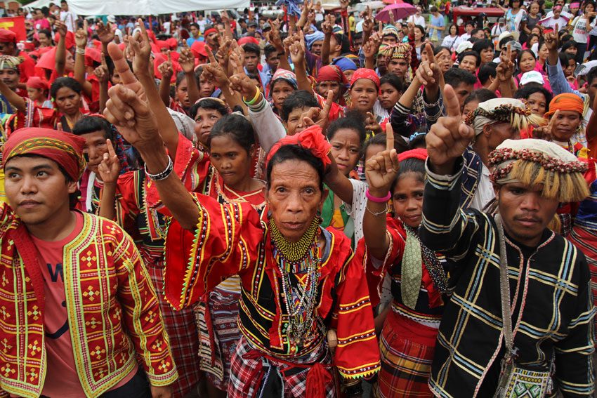 Bai Bibyaon Ligkaw led  some 600 Manobo Lumads in joining the One Billion Rising campaign against violence during the Valentines Day. (Ace R. Morandante/davaotoday.com)
