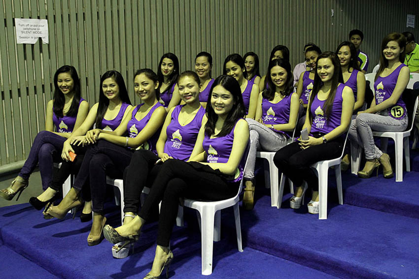 The top 15 finalists of the Mutya ng Dabaw visit the Sangguniang Panglungsod. The talent night will be held on Friday (March 6) at the Gaisano Mall of Davao. (Ace R. Morandante/davaotoday.com)