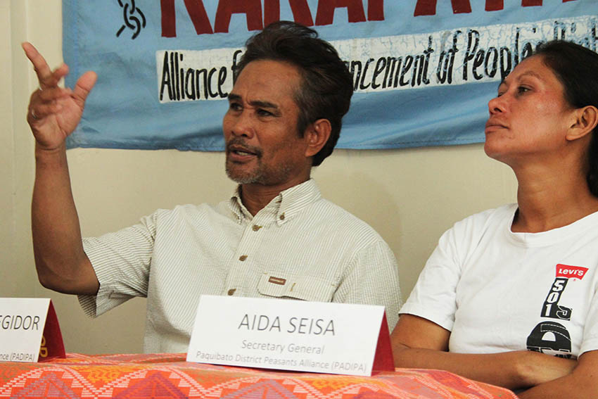 Eduardo  Regidor and Aida Seisa of the Paquibato District Peasant Alliance (Padipa) narrate how armed men tried to forcibly enter the office of human rights group Karapatan along Pag-asa Street in Davao City on Monday night. Regidor and Seisa were among the victims of human rights violations who are seeking sanctuary at the Karapatan office after the armed forces tagged them as members of the New Peoples' Army (NPA). (Medel V. Hernani/davaotoday.com)