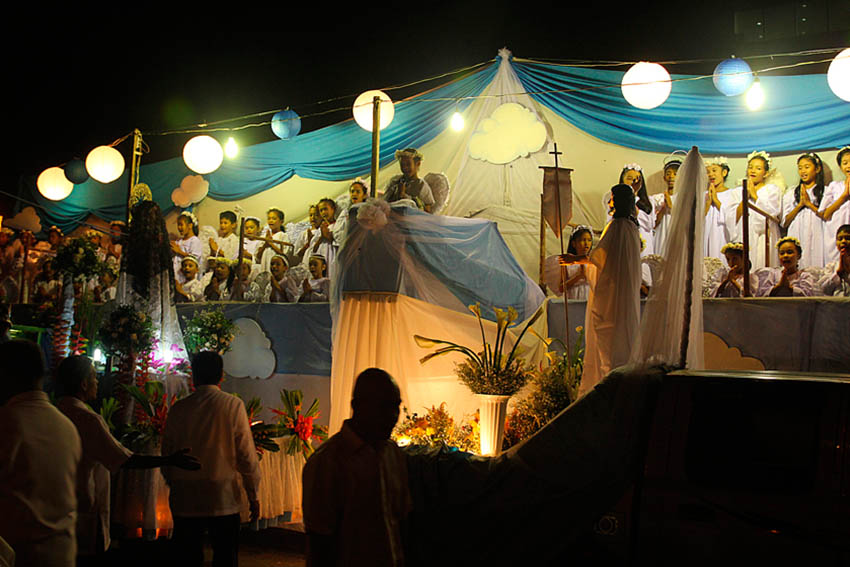 Children portray the role as angels in a reenactement of the resurrection of Jesus Christ at the Redemptorist church along Bajada on Easter Sunday. The local tradition, Pasugat, is a way of Catholic's celebration of Christ's resurrection. (Ace R. Morandante/davaotoday.com)
