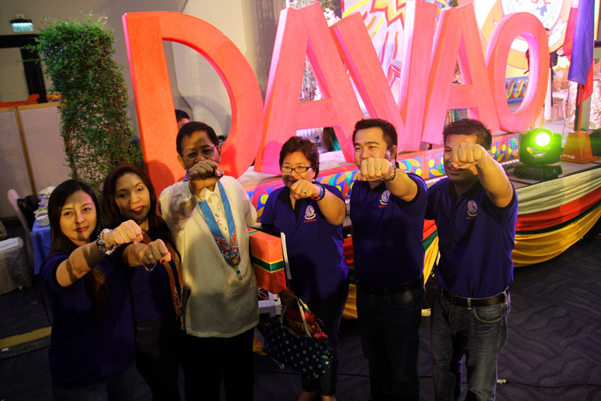 Davao City councilors raise their clenched fists during the national board meeting of the Philippine Councilors League in a shopping mall here, symbolizing their support in case Mayor Rodrigo Duterte runs for president. (Ace R. Morandante/davaotoday.com)