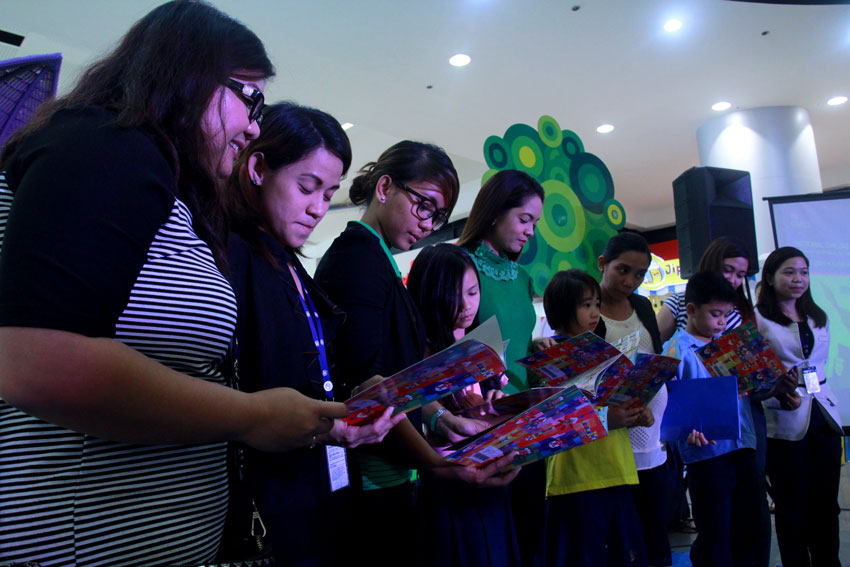 READING DAY. The National Children's Reading Day is celebrated every third Tuesday of July in a mall in Ecoland, Davao City to commemorate the publication of Dr. Jose Rizal's Ang Pagong at ang Matsing and encourage children to read daily. (Ace R. Morandante/davaotoday.com)