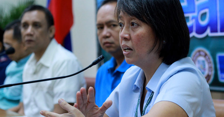 SUPERVISOR. Deborah Legaspi, Food and Drug Administration (FDA) Davao supervisor, tells the members of the press on Thursday that they did not find any working water system inside the manufacturing house of Wendy's Delicious Durian Candy in Maa, Davao City.(Ace R. Morandante/davaotoday.com) 