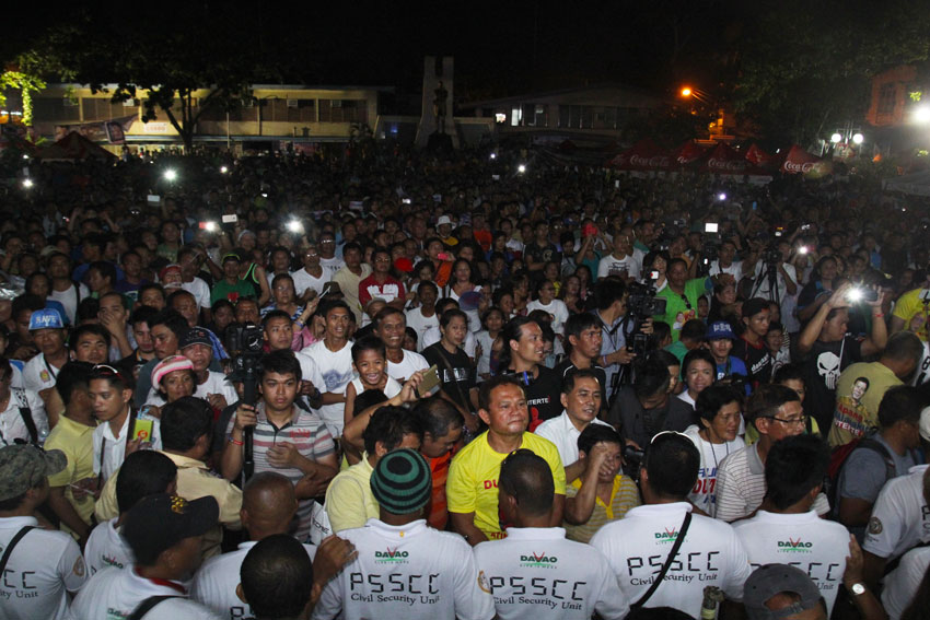 SUPPORTERS. Thousands of supporters from different parts of the country gather at the San Pedro Square in Davao City to urge Mayor Rodrigo Duterte to run for as president this coming 2016 elections. (Ace R. Morandante/davaotoday.com)