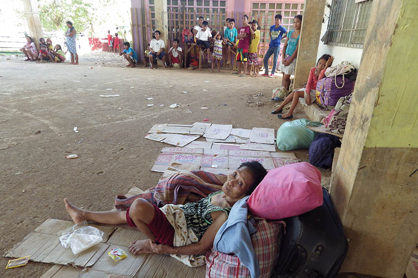 BAKWITS. Human rights group Karapatan on Monday announces that around 420 families from Barangays Siagao and Bolhoon have evacuated to Tina Elementary School and San Miguel Municipal Gym in Surigao del Sur. (Contributed photo by Karapatan CARAGA)