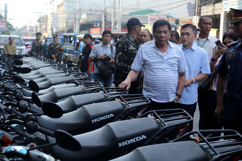 NEW BIKES. Davao City Mayor Rodrigo Duterte donated 28 motorcycles to Task Force Davao and Traffic Management Center. (Ace R. Morandante/davaotoday.com)