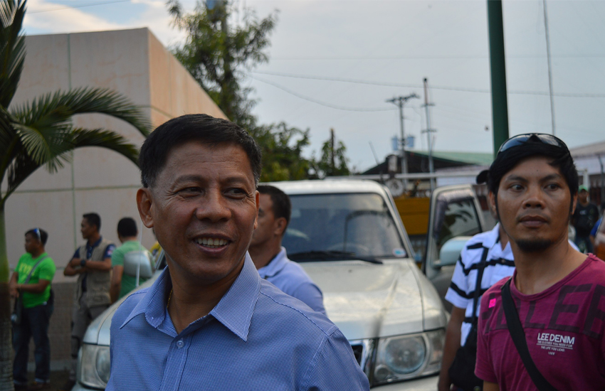 SNUBBED. Unlike Vice-President Jejomar Binay and Sarangani solon Manny Pacquiao, former SAF chief Getulio Napeñas Jr. did not receive quite an attention from the crowd when he attended the Grand Opening Ceremony of the 16th BSP National Jamboree in Tagum City.