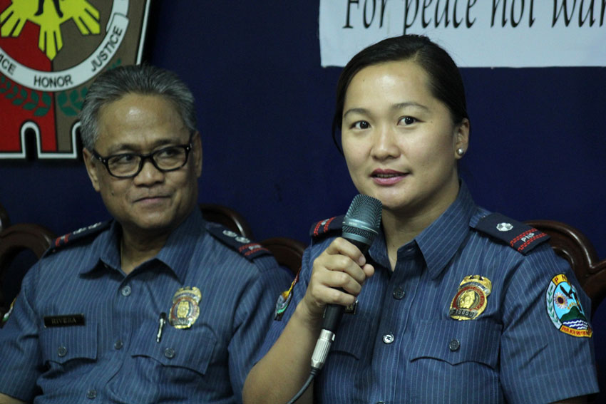 Police Senior Inspector Andrea dela Cerna is the newly-appointed spokesperson of Police Regional Office XI. Dela Cerna is replacing Senior Superintendent Antonio Rivera (left) who will be assigned to Davao City Police Office. (Ace R. Morandante/davaotoday.com)