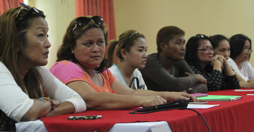 IN GRIEF. The families of the four female overseas Filipino workers killed in a fire in Iraq on February 5, lament the delay of the assistance given to them by the employer during their meeting with Episcopal Diocese of Davao bishop Jonathan Casimina. (Ace R. Morandante/davaotoday.com)