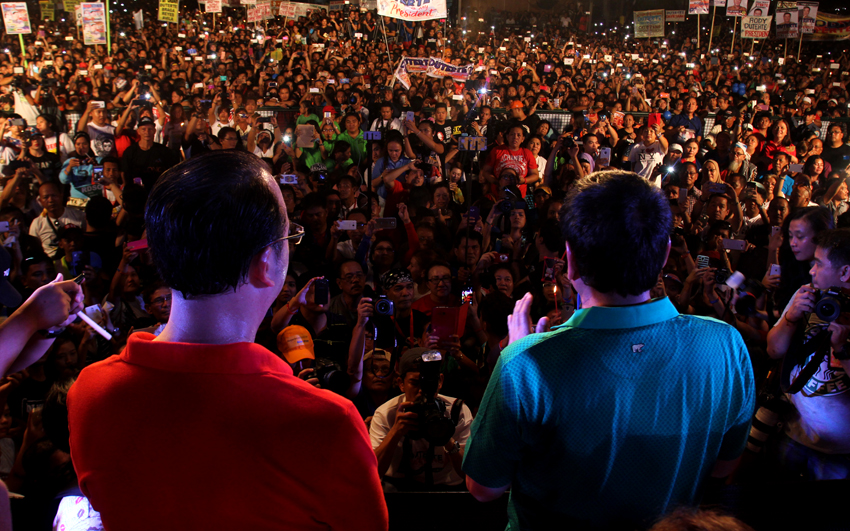 An estimate of 20,000 people attend the rally of suporters of presidential aspirant Rodrigo Duterte in Davao City on Wednesday, March 16. The rally was held during the celebration of the 79th Araw ng Dabaw. Along with him is his running mate,  Senator Alan Peter Cayetano. (Ace R. Morandante/ davaotoday.com) 