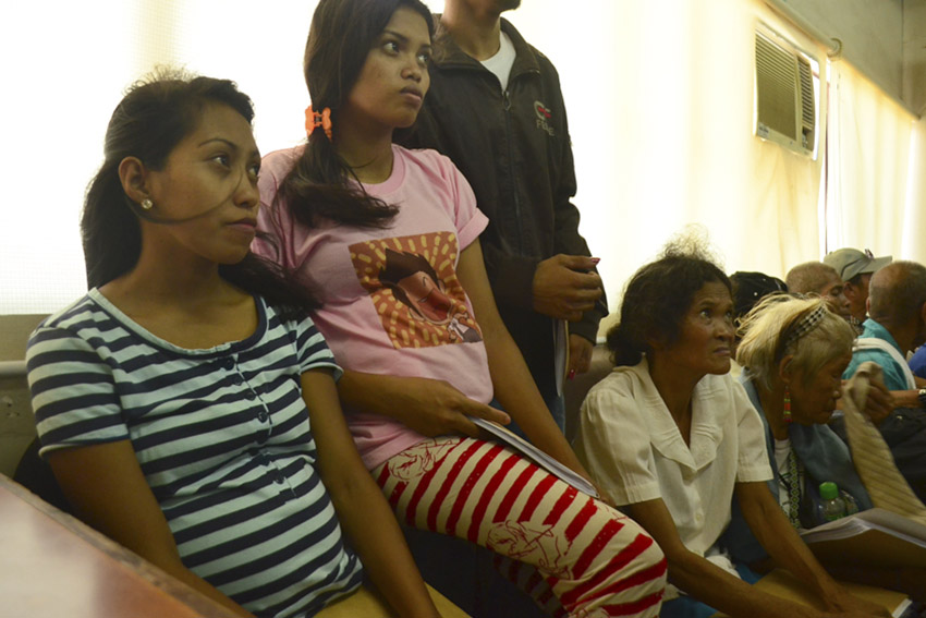 (From left) Pregnant women, Arlene Candiban and her cousin-in-law Elisa Candiban, courageously file charges against government officials at the Ombudsman in Mindanao in Davao City on Monday, April 25. (Medel V. Hernani/davaotoday.com)