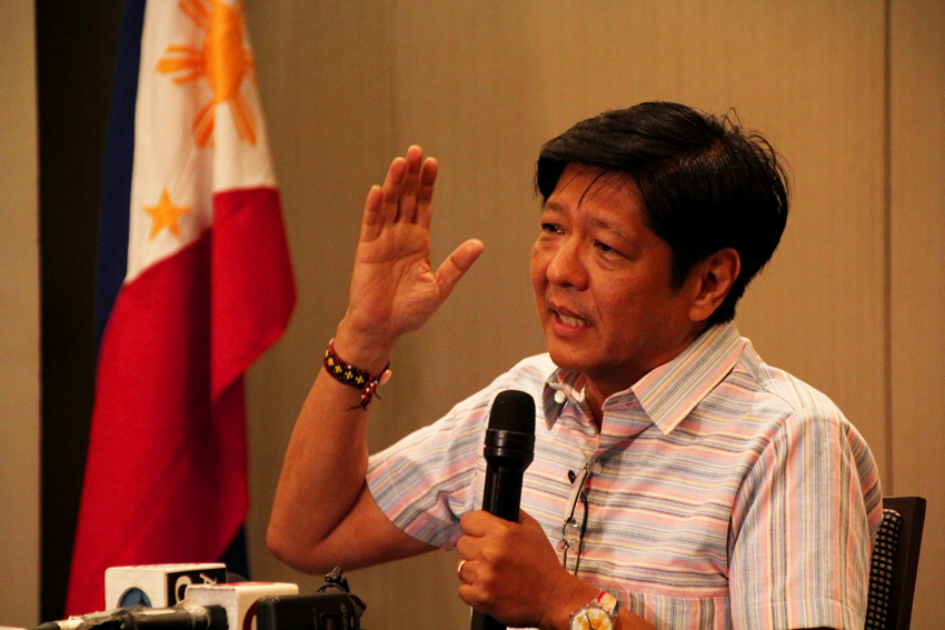 Vice Presidential aspirant Senator Ferdinand "Bong-bong" Marcos Jr., talks of  an administration desperate in stopping current front runner, Davao City Mayor Rodrigo Duterte as it tenders  alliance with, which is turned down by, Senator  Grace Poe. ( Ace R. Morandante/davaotoday.com)