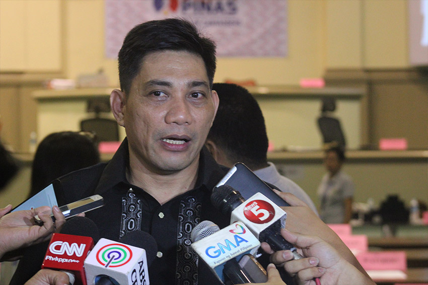 Commission on Elections Region 11 Assistant Regional Election Director Marlon Casquejo considers the conduct of the elections in the city successful because the canvassing and consolidation of vote transmission reached 90% on Monday night, May 10. (Earl O. Condeza/davaotoday.com)