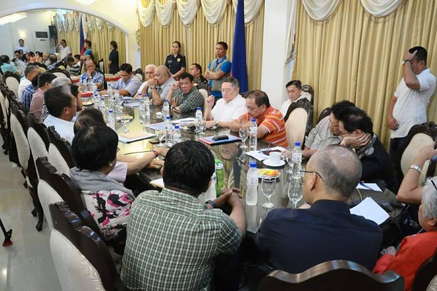 President-elect Rodrigo Duterte meets with his Cabinet appointees in Davao City on Tuesday, May 31. (Contributed photo by King Rodriguez)