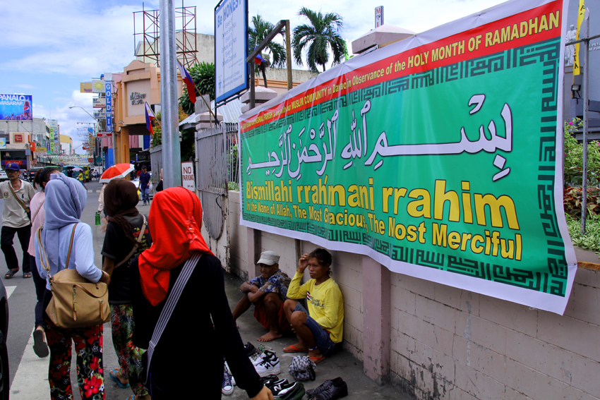 The San Pedro Cathedral Church in Davao City displays a banner in the observance of the holy month of Ramadhan as a sign of respect to the Muslim community. (Ace R.Morandante/davaotoday.com)