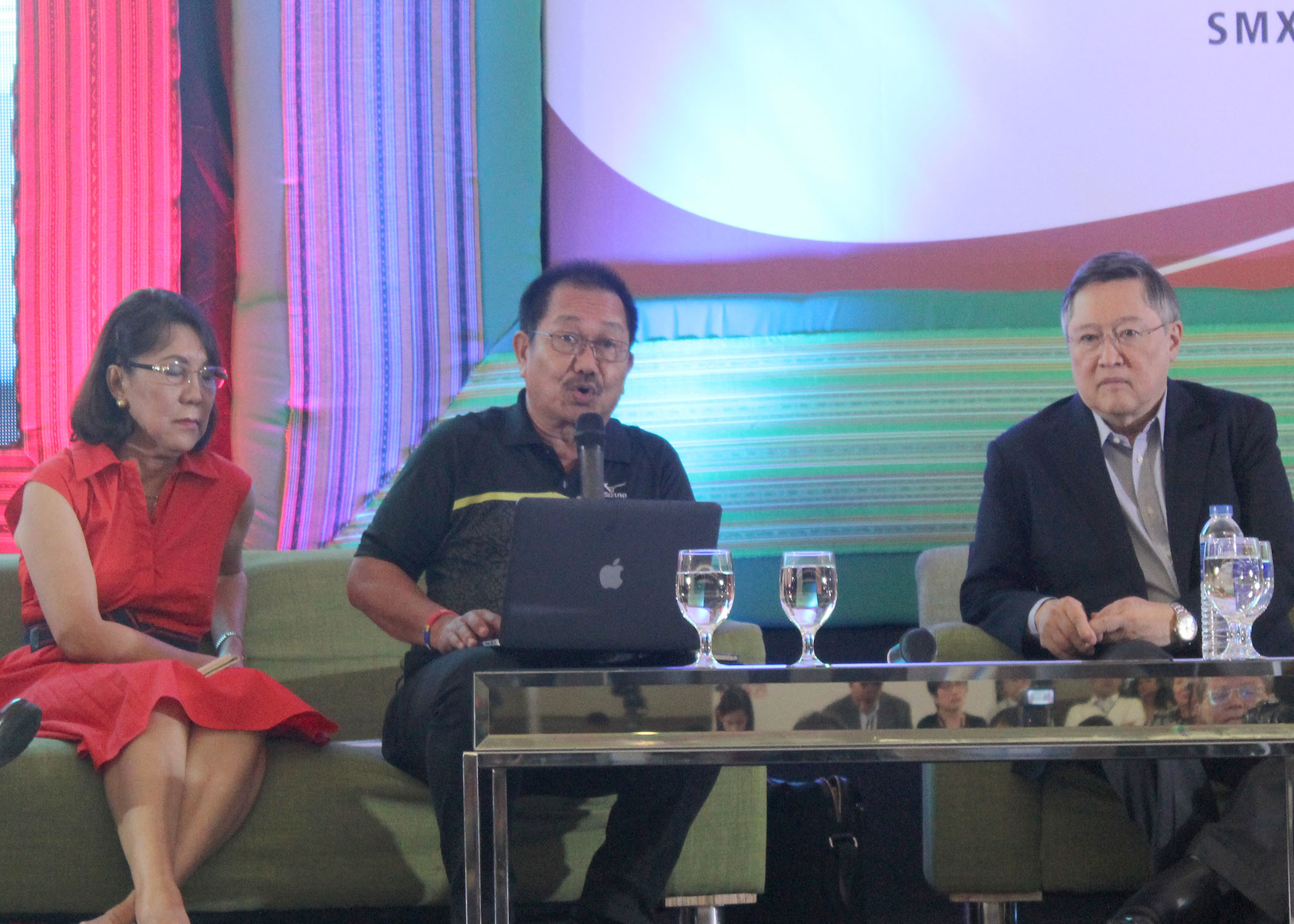 FOR FOOD PRODUCTION. During the conference of the business sectors at the SMX Convention Center in Lanang, Davao City, incoming agriculture secretary Emmanuel Piñol bares a feeding program plan which target street-dwellers. The program, he said, will train the poor for food production using a greenhouse technology from Israel. (Medel V. Hernani/davaotoday.com)