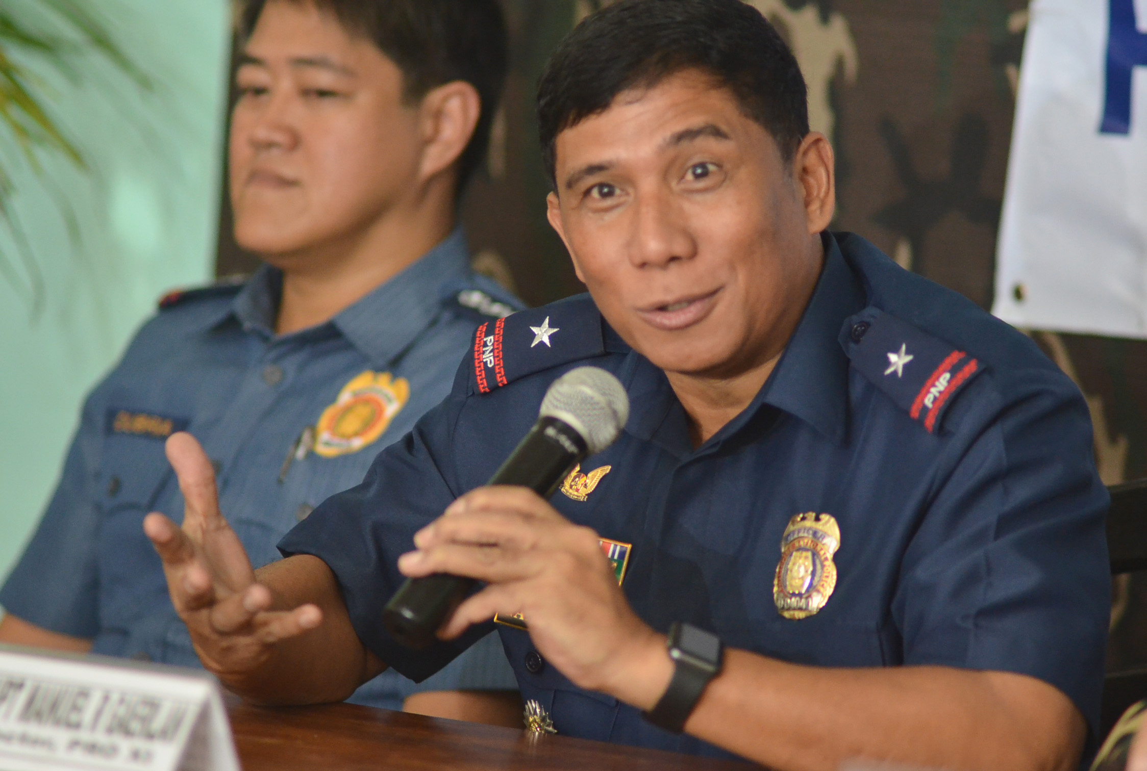 RISING NUMBER. Chief Superintendent Manuel Gaerlan of the Police Regional Office 11 says the number of drug users and pushers who surrendered to authorities in Davao Region is now 31,964, while 10 pushers have been killed in police operations since July 1. (Medel V. Hernani/davaotoday.com)
