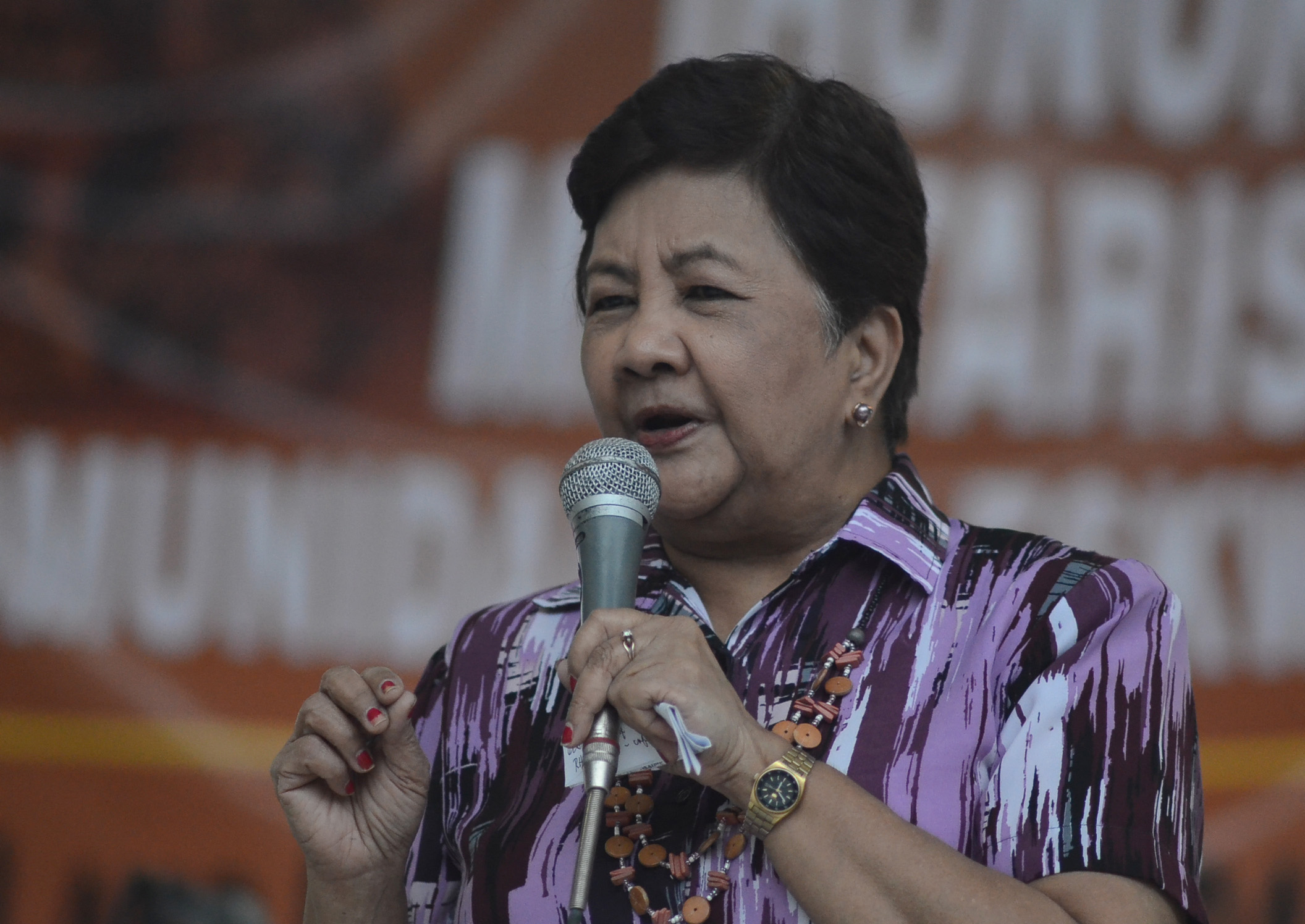 Former Gabriela Partylist Representative, Luz Ilagan, summarizes the pro-peoples agenda that are mentioned in the President's first State of the Nation Address. (Medel V. Hernani/davaotoday.com)