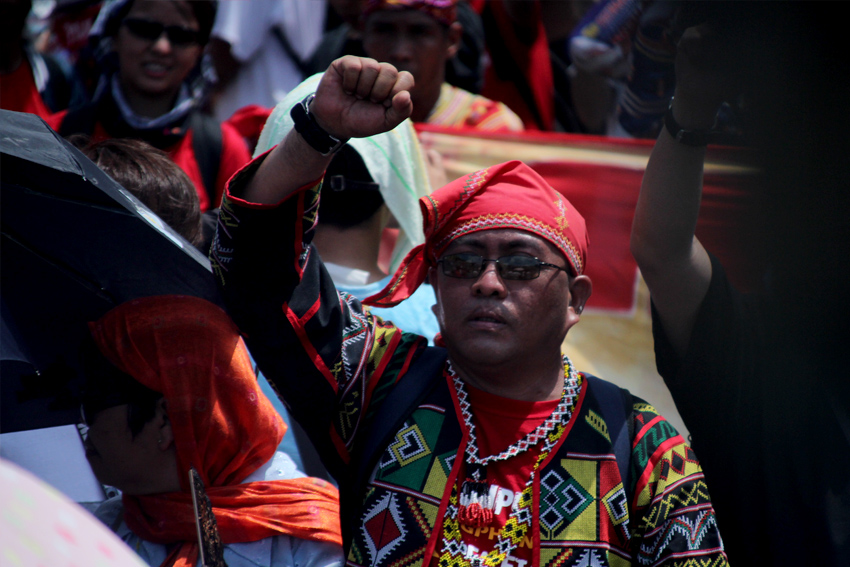 One of the Haran 15 activists, Lumad leader Kerlan Fanagel, joins the People's SONA in Batasan together with other leaders of progressive groups who were charged with kidnapping and serious illegal detention of Lumad evacuees in Davao City. The Department of Justice dismissed the case.