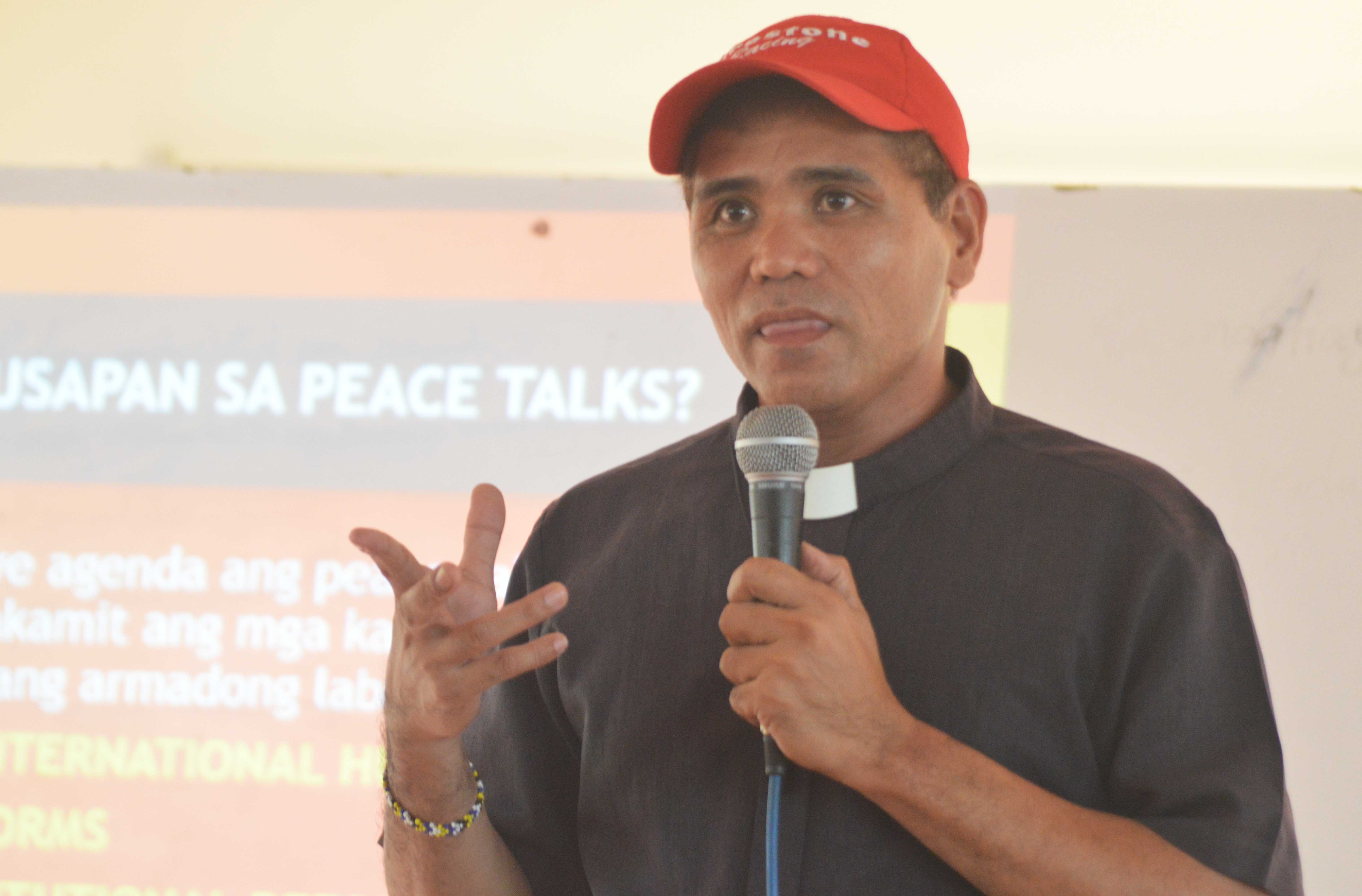 Exodus for Justice and Peace convener Pastor Jurie Jaime is one of the lecturers during the forum on the peace negotiations held at the Pastoral Building of the Redemptorist Church in Davao City on Monday, August 22, 2016. (Medel V. Hernani/davaotoday.com)