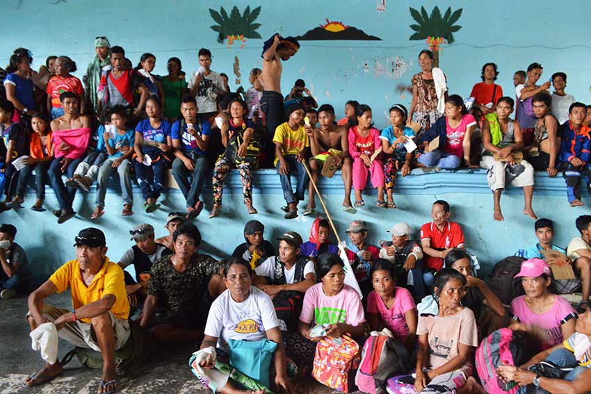 Protesting farmers temporarily stay at the gymnasium in Barangay 5-A Bankerohan, Davao City as they held dialogues and rallies in various government agencies to demand for assistance to aid them in recovering from the effects of dry spell. (Medel V. Hernani/davaotoday.com)