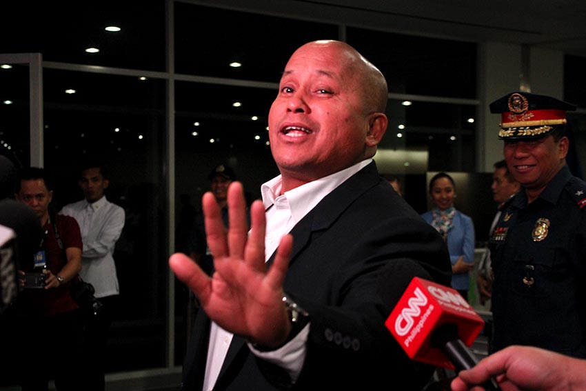 Philippine National Police Director General Ronaldo "Bato" Dela Rosa says that he has nothing to fear about the Ombudsman probe since he only accepted the invitation of Sen. Manny Pacquiao to watch his fight in Las Vegas. The PNP chief issues his statement on Friday morning after President Rodrigo Duterte’s  arrival speech at the Davao International Airport. (Paulo C. Rizal/davaotoday.com)