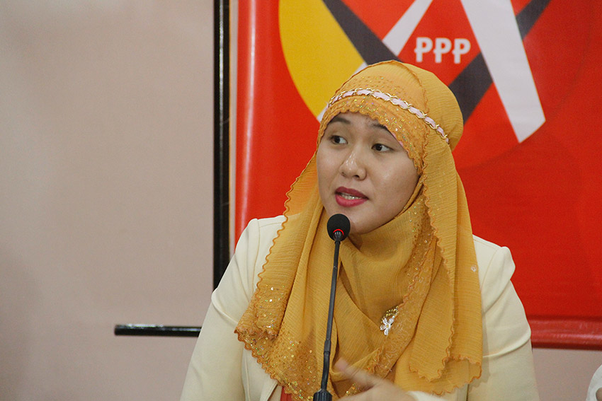 Councilor Halila Y. Sudagar, Indigenous People mandatory representative to the city council, gives update on the Halal ordinance for supermarkets to provide a separate lane for Halal items. Sudagar said her office is still lobbying for the implementation of the ordinance. (Earl O. Condeza/davaotoday.com)