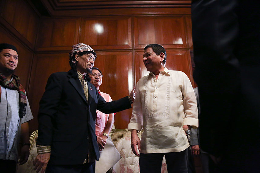 President Rodrigo Duterte welcomes Moro National Liberation Front (MNLF) Chair Nur Misuari in Malacañan on Thursday, Nov. 3 following a court suspension order of Misuari's warrant of arrest. (King Rodriguez/PPD)