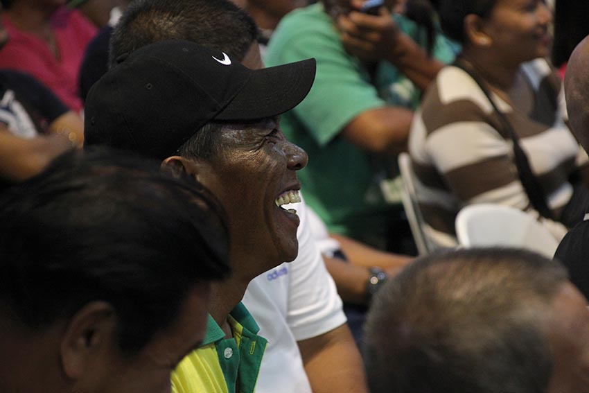 CASH GIFTS. Barangay captains and barangay councilors in Davao City will receive cash gifts from President Rodrigo Duterte as he announced during the Christmas party for barangay officials at the Davao Recreation Center on Tuesday, Dec. 27 that he will spend the money from a politician who donated during the election campaign. (Paulo C. Rizal/davaotoday.com)