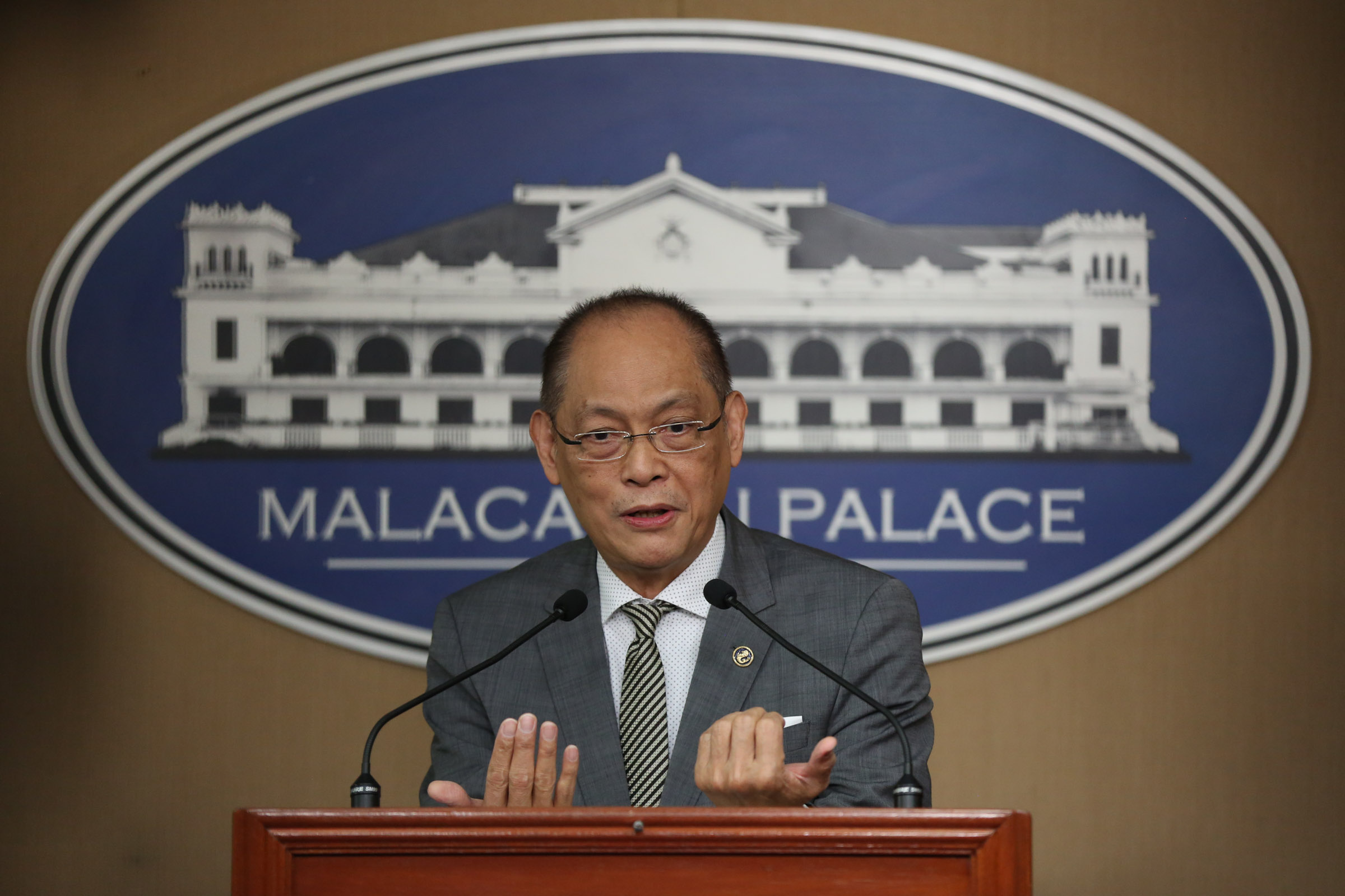 Budget Secretary Benjamin Diokno provides updates on the 2017 budget during a press briefing in Malacanan on Tuesday, Jan. 3, 2017. (Toto Lozano/Presidential Photo)
