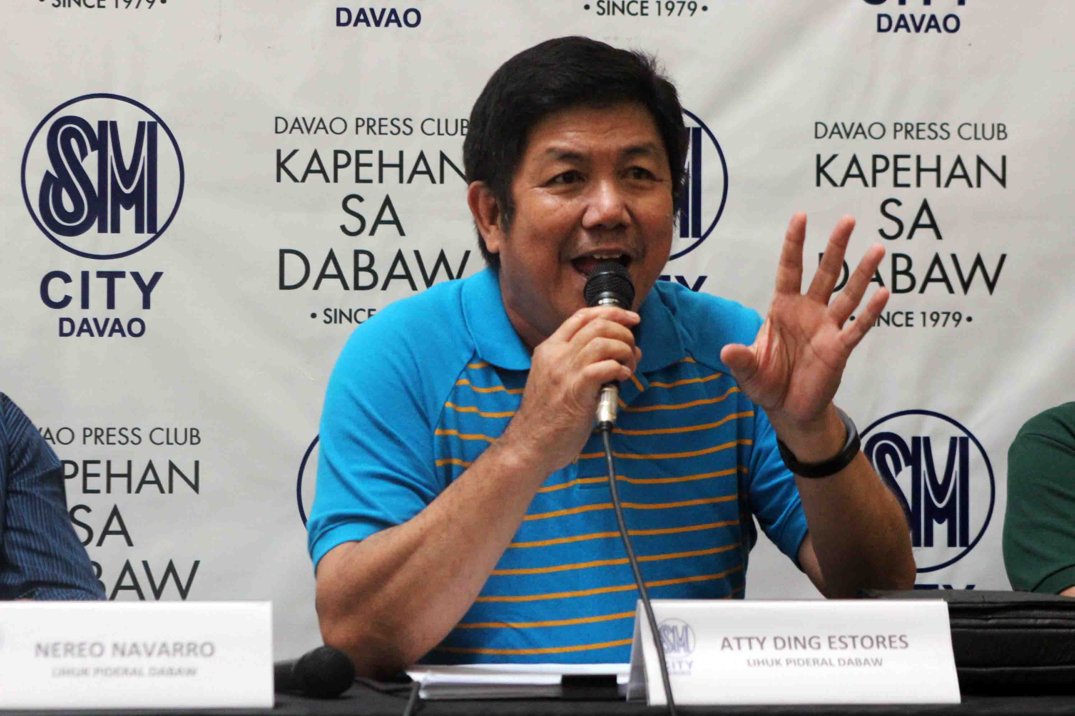 Atty. Eduardo Estores of Lihuk Pideral Davao explains about the advantages of adopting a federal form of government during Kapehan sa Davao press conference Monday, Jan. 9, 2017. (Jaycel Villacorte/davaotoday.com)