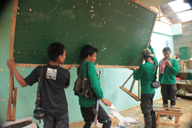 Reds tell forces to help folks brace for Yolanda