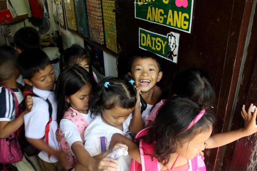 Groups score DepEd’s cramming for school opening