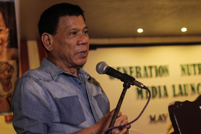 Duterte warns against syndicates over killings